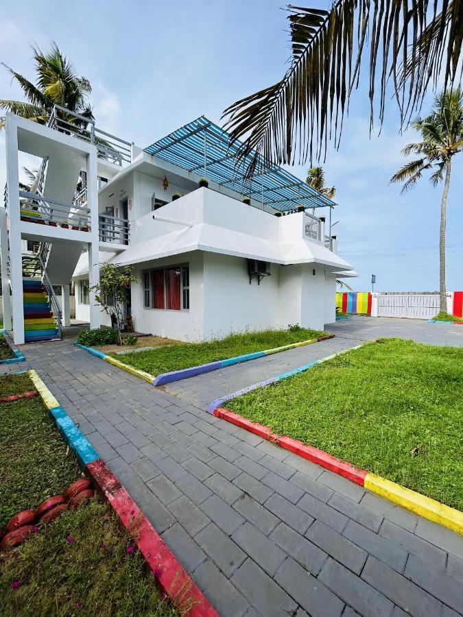 Chameleon Beach Resort, Cherai Kochi Exterior photo